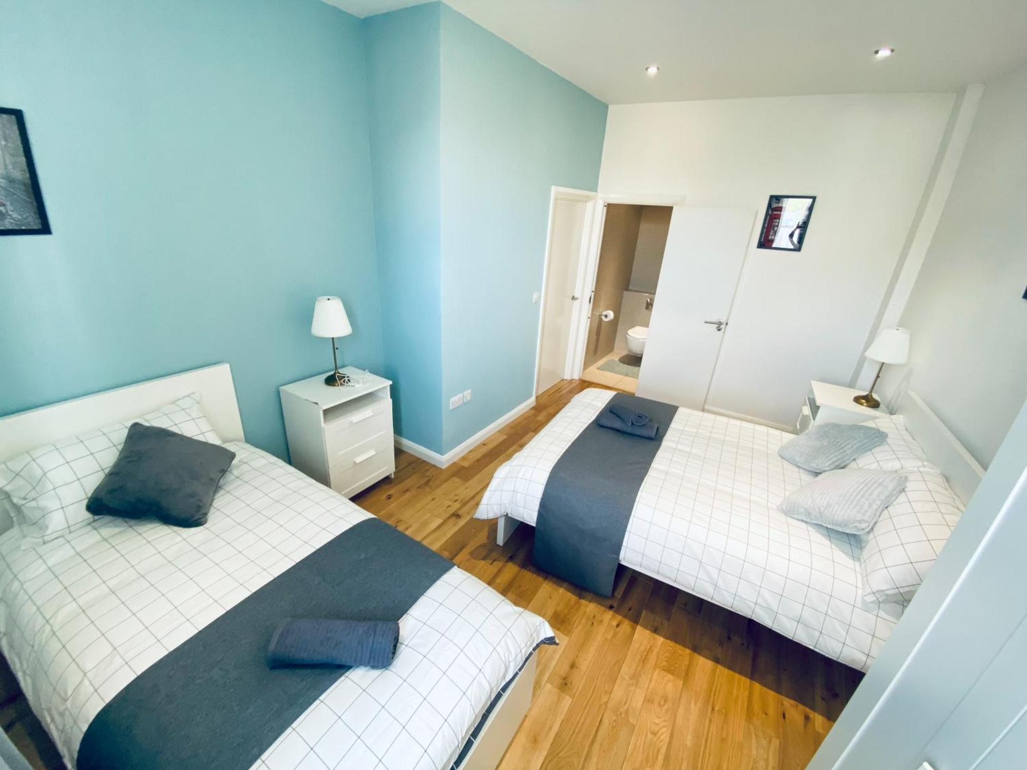 2 Bedroom Flat - 2 Bath - 15 Min Camden Town Londen Buitenkant foto